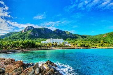 Orson Hotel & Resort Con Dao