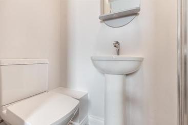 アパートホテル Host & Stay   The Bull Inn, 3 Double Rooms