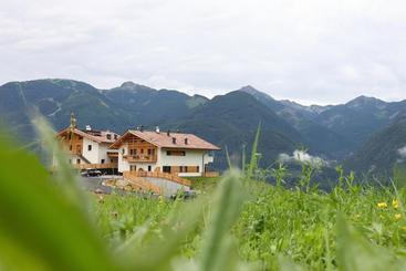 Bed and Breakfast Agriturismo Maso Schneider