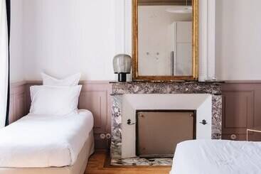 민박 Le Château Réal