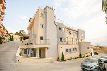 酒店 Aquasun Family