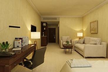 ホテル Delphinium