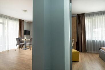 פנסיון Villa Pino