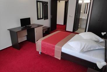 Hostel Caliman