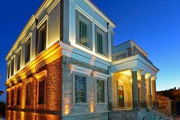 Отель Cunda Despot Evi