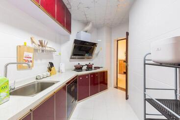 בית מלון כפרי Haikou Xiuying · Grand Shopping Center