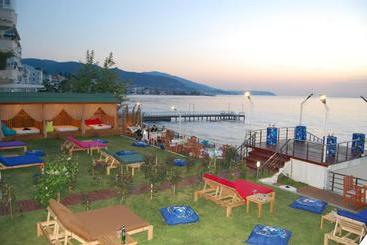 Grand Koru Hotel Beach