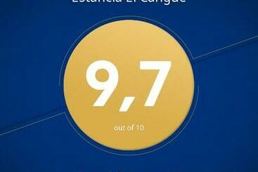 هاستل Estancia El Cangue