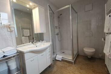 בית מלון כפרי Gasthof Zum Hirschen