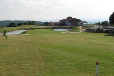 בית מלון כפרי Golf Resort Olomouc