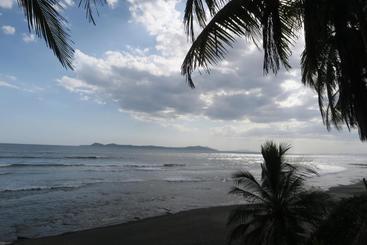 هتل Playa Reina