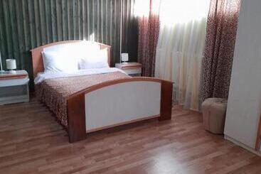 Пансион Barlogul Ursilor Lepsa