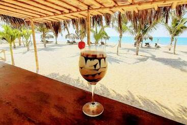 리조트 Palo Santo Beach Club