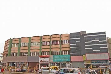 هتل Bharati Lodge