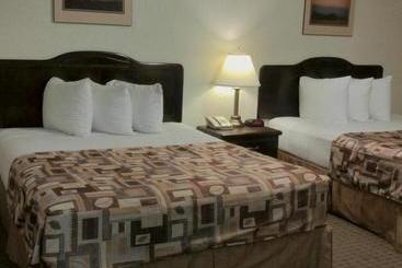 هتل Prairie Moon Inn & Suites Unity