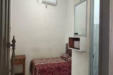 酒店 Spot On 90597 Pondok Novira