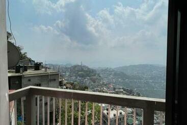 تختخواب و صبحانه Aizawl