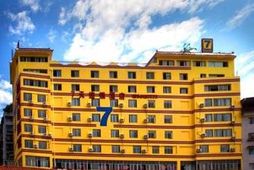 호텔 7days Inn Chongqing Yunyang Passenger Terminal Station