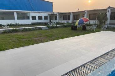 酒店 Presidia Heights Apartments