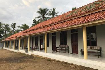 فندق Oyo 2681 Pondok Mutiara