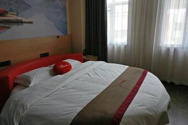 Thank Inn Chain Hotel Ningxia Yinchuan Lingwu City Ningdong Town Zijinghua Square