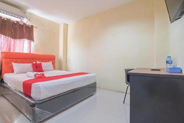پانسیون Reddoorz Syariah At Jalan Cilik Riwut Kapuas