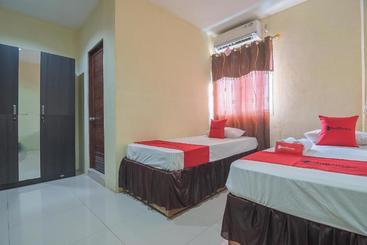 پانسیون Reddoorz Syariah At Jalan Cilik Riwut Kapuas