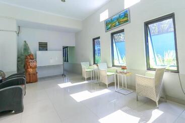 پانسیون Wisma Lanraki