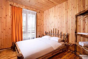 리조트 Botanik Göl Evleri