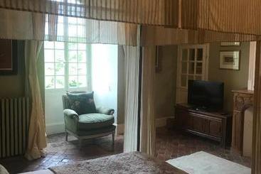 Bed and Breakfast Château De Camon