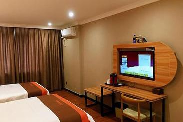 Jun Hotels Chongqing Yubei District Jiangbei International Airport Airport Plaza