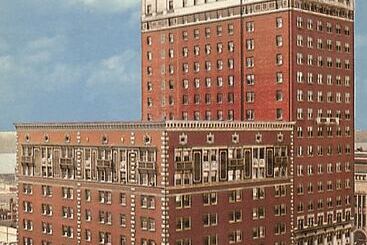 Doubletree Suites By Hilton Hotel Detroit Downtown   Fort Shelby