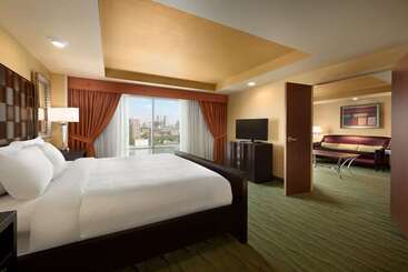 בית מלון כפרי Embassy Suites By Hilton E Peoria Riverfront Conf Center