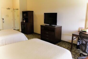 فندق Hilton Garden Inn Redding