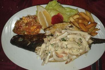 アパートホテル Djerba Saray