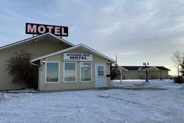 Hitching Post Motel