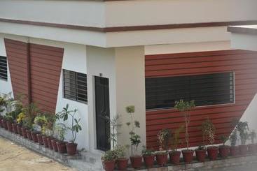 فندق Golden Palms