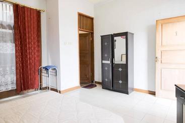 هتل Rumah Pahoman Syariah Mitra Reddoorz
