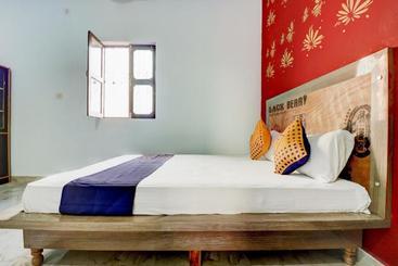 Spot On 76534 Hotel Sunrise