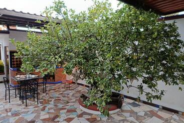 بنسيون Casa Limon