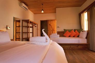אתר נופש Akasha Beach Club