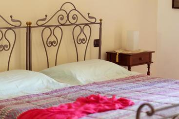 تختخواب و صبحانه Bed&breakfast Il Frantoio