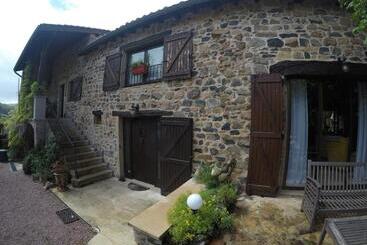 住宿加早餐 Ce Petit Chemin