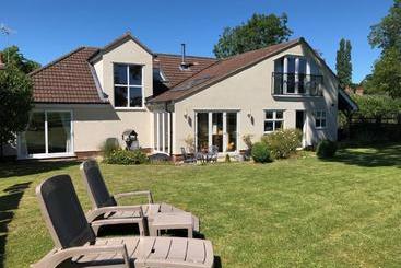 Carlton Corner Bed & Breakfast