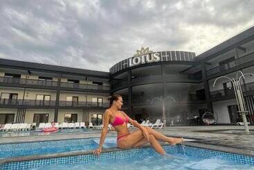 هتل Lotus & Spa