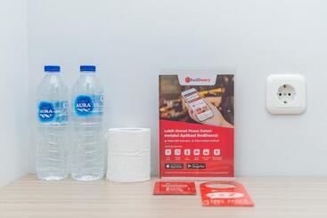 فندق Reddoorz Syariah Near Jalan Ahmad Yani Banjarmasin 3