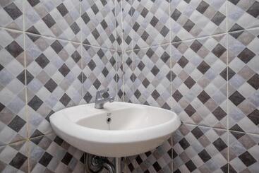 ホテル Reddoorz Syariah Near Solo Paragon Mall 2