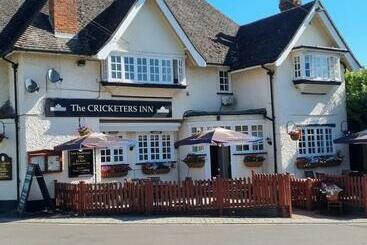 ペンション The Cricketers Inn