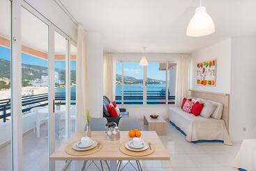 Apartamentos Calablanca