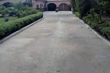 酒店 Broken Hill Lodge